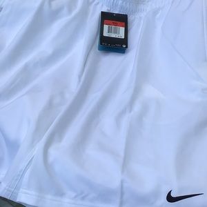 White mens nike dri-fit short large NEW TAGS